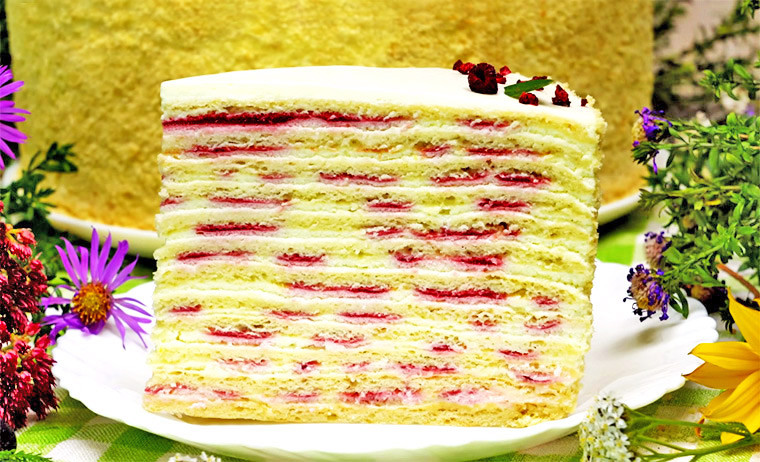 Торт с ягодной прослойкой «Нежный поцелуй»