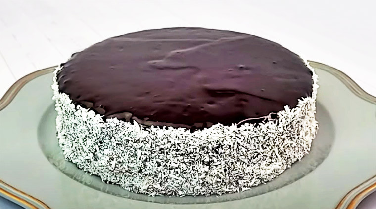 Пошаговый рецепт приготовления: Простой шоколадный бисквитный торт