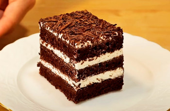 Шоколадный торт со сметанным кремом «Черный Принц»