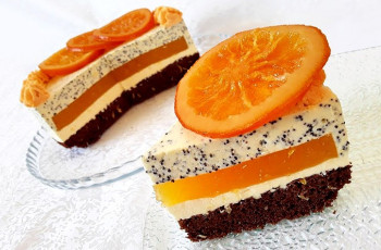 Муссовый торт с апельсиновым желе и маком