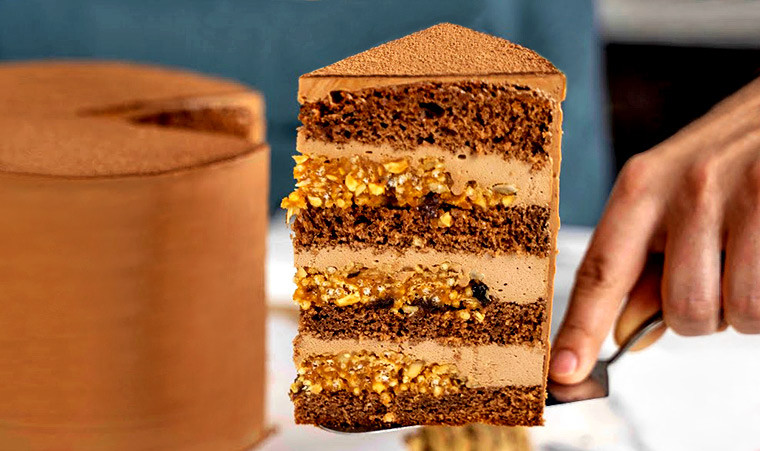 Шоколадный торт с воздушным рисом «Пикник»