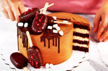 Шоколадный торт с заварным кремом «Эскимо»