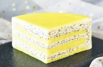 Лимонный торт с маковым муссом
