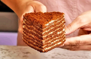 Шоколадно-медовый торт со сметанным заварным кремом «Спартак»