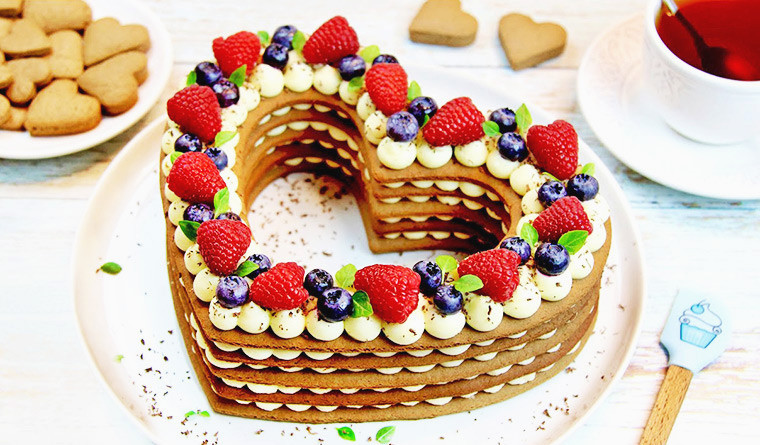 Медовый торт со сливочным кремом «Сердце»
