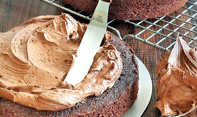Как сделать шоколадный крем Шарлотт для торта