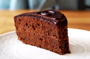 Австрийский шоколадный торт «Захер»
