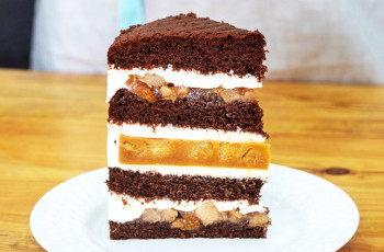 Шоколадный торт «Карамельная груша»